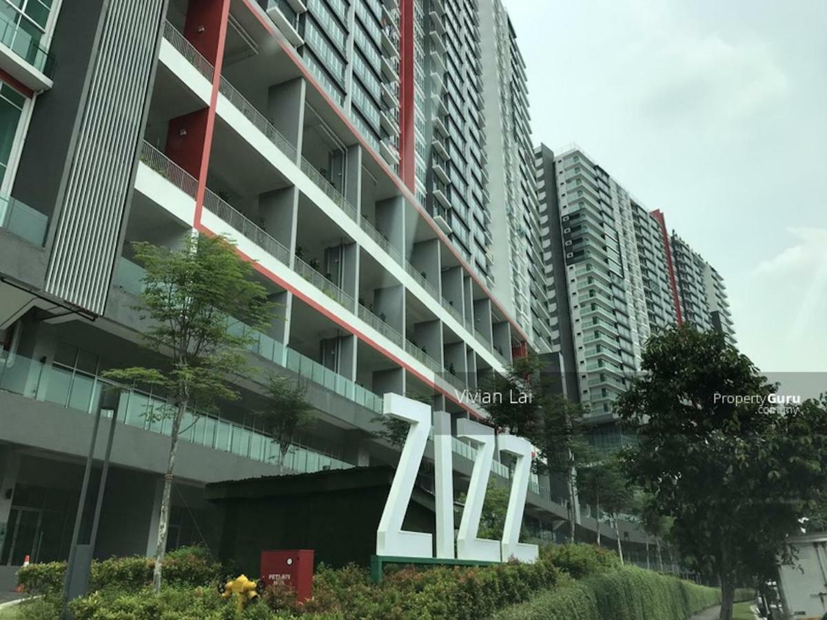 Zizz Homestay - The Pallet Home Петалинг-Джая Экстерьер фото